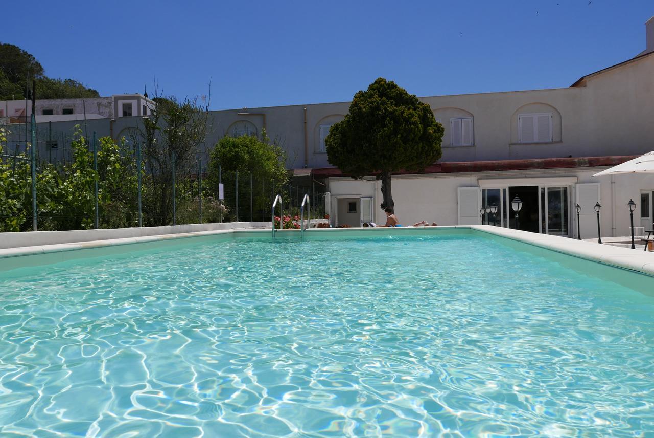 Hotel Torre Dei Borboni Ponza Eksteriør bilde