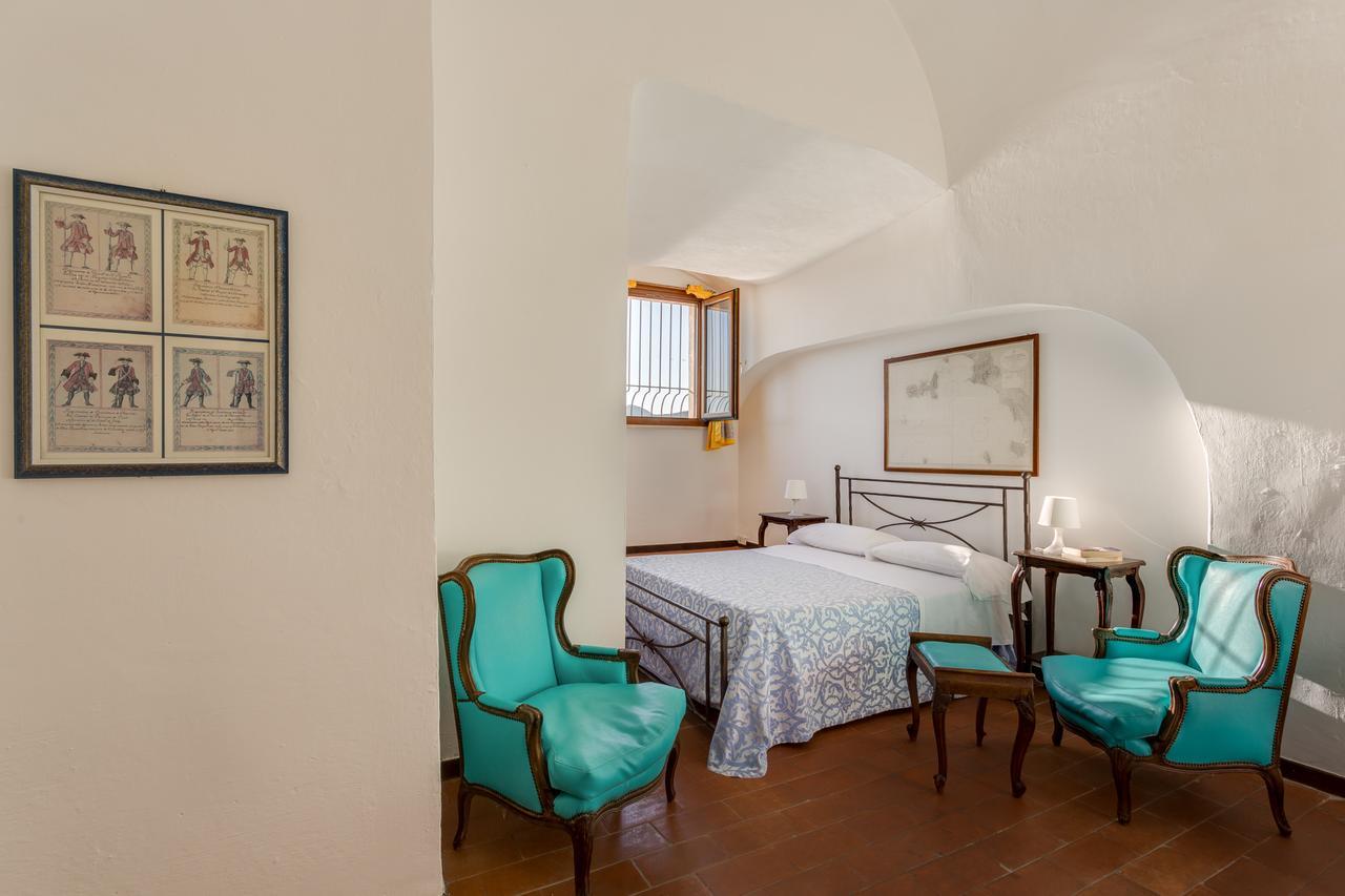 Hotel Torre Dei Borboni Ponza Eksteriør bilde