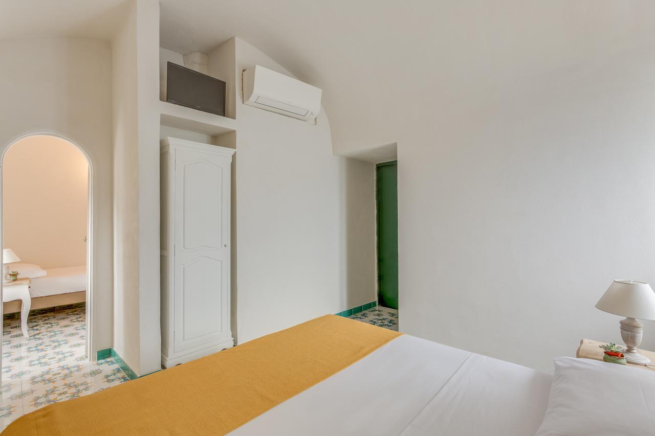 Hotel Torre Dei Borboni Ponza Eksteriør bilde