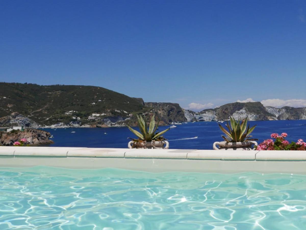 Hotel Torre Dei Borboni Ponza Eksteriør bilde