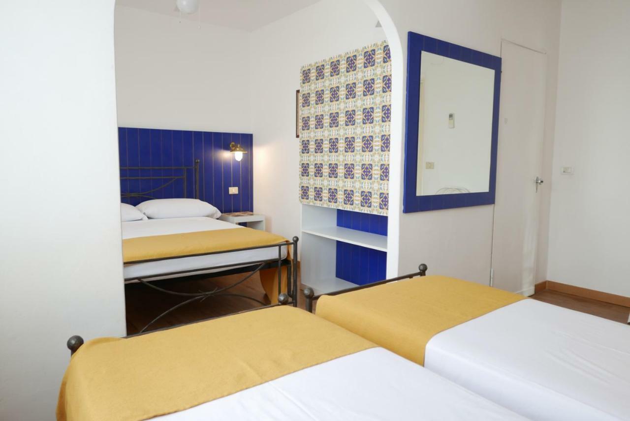Hotel Torre Dei Borboni Ponza Eksteriør bilde