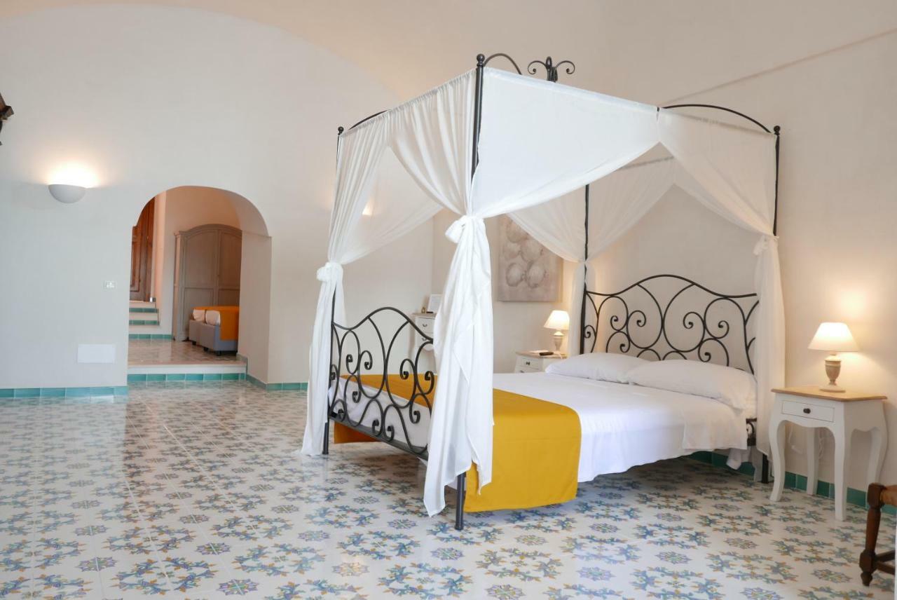 Hotel Torre Dei Borboni Ponza Eksteriør bilde